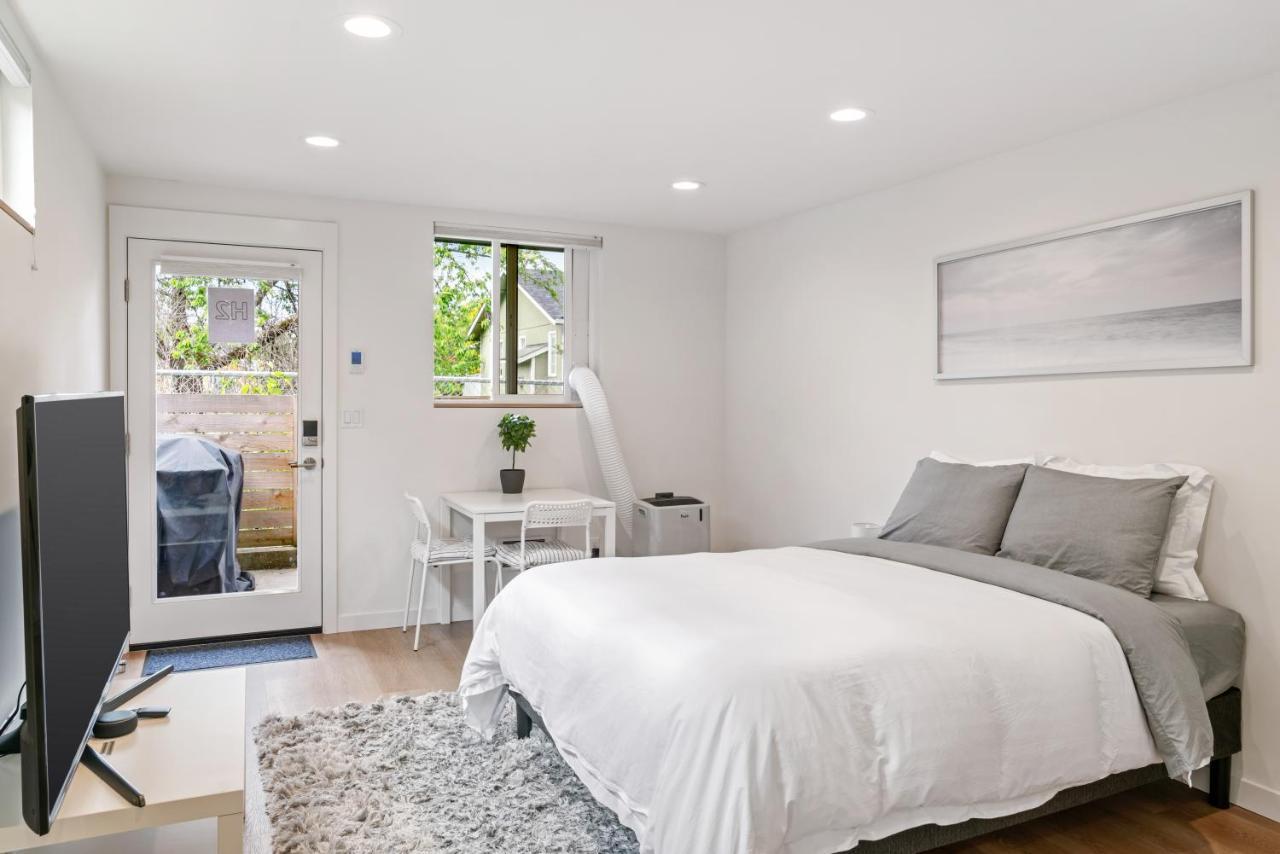 Modern Apartment Near Light Rail Seattle Exterior photo